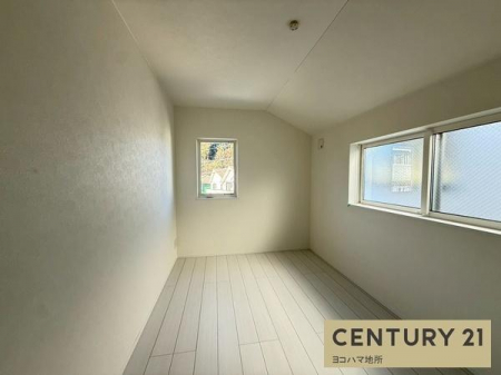 �q�������@-