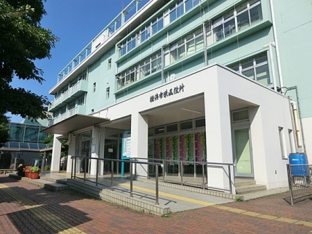 ���ӊ��@-