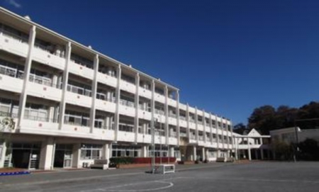 ���ӊ��@-