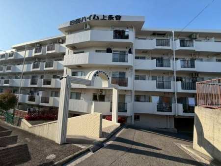 ���n�O�ώʐ^�@�ՐÂȏZ��X�Ɉʒu����}���V�����B
�������ł����}���V�����O�ɂ͏����Ȃ��q�l���V�ׂ�V��̂������������A�ق̂ڂ̂Ƃ������n�ł��B