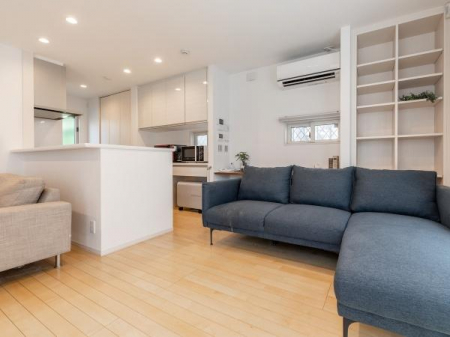 ���r���O�@���r���O�G���A
���g�[�����ő�������D�����g�߂܂��B