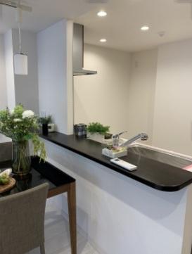 �L�b�`���@���摜�͍w�����̎ʐ^�ƂȂ�܂�