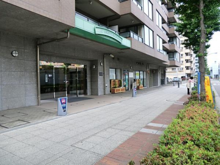 ���ӊ��@-