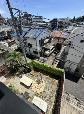 �Z�˂���̒��]�ʐ^�@-